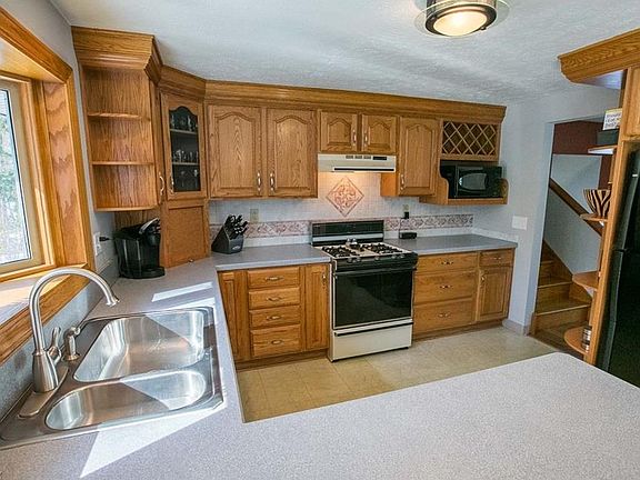 5th image of 9301 Gettysburg Dr