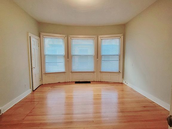 Bedroom with 2 closets