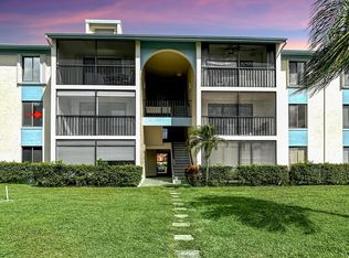 1106 Green Pine Blvd APT G2, West Palm Beach, FL 33409