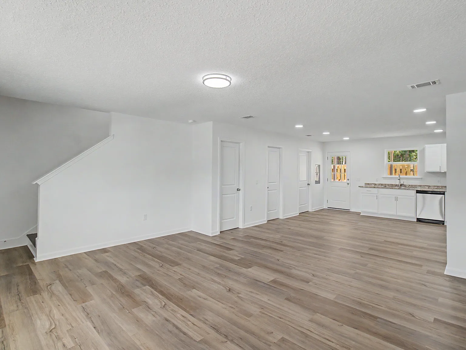 20 Frasier Lane SW, Bldg B Unit 101 - 1 — Photo 4