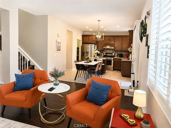 4th image of 1536 Evans Ave