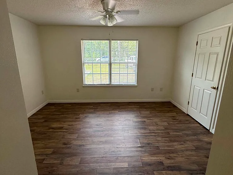 5553 Berryhill Rd — Photo 9