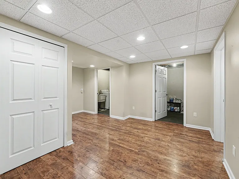 701 Charing Ct — Photo 23