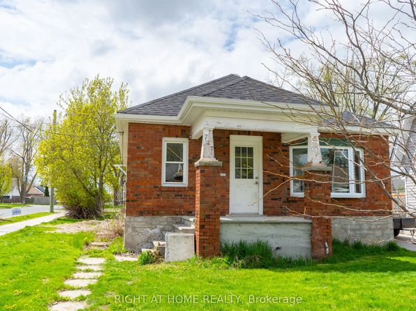 727 Payne St, Peterborough, ON K9J 2Z9