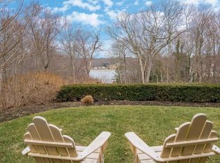 1348 Ridge Rd, Laurel Hollow, NY 11791