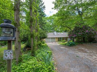 36 Morahapa Rd, Centerport, NY 11721