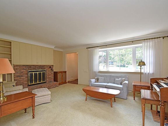 4th image of 6022 Turpin Hills Dr