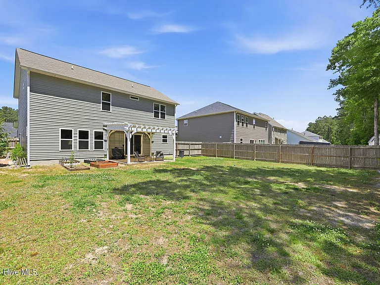 119 Station Yard Rd — Photo 37