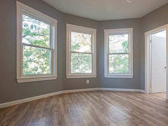 3rd image of 93 N 15th St #11