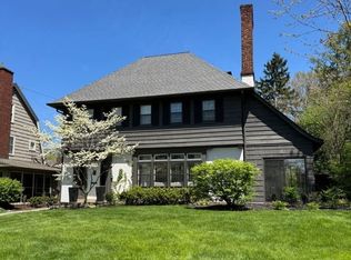 3029 Chadbourne Rd, Shaker Heights, OH 44120