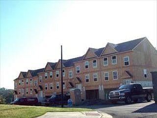 2nd image of 142 Gentlemens Way