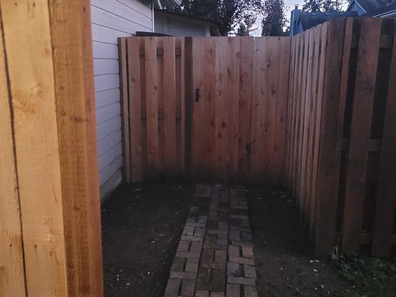 5th image of 2606 Judd St SE