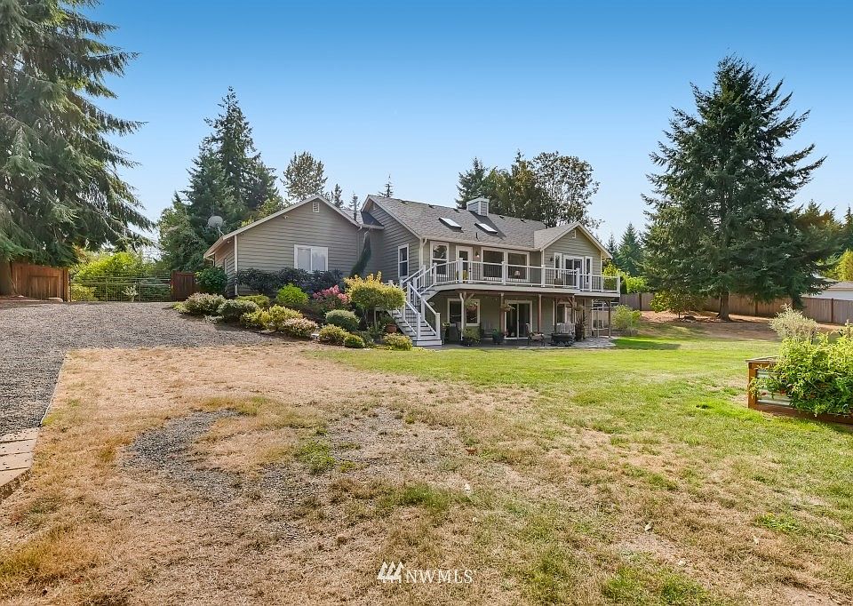 1st image of 8019 SE Half Moon Ln