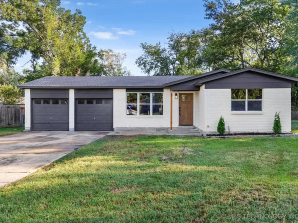 12429 E 18th Pl, Tulsa, OK 74128