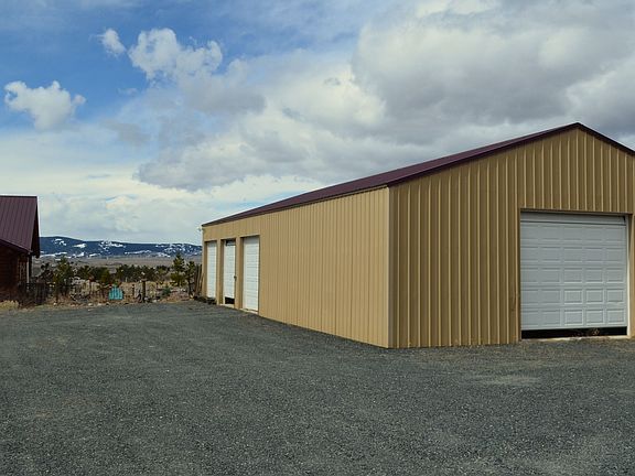 2nd image of 213 Blacktail Canyon Rd