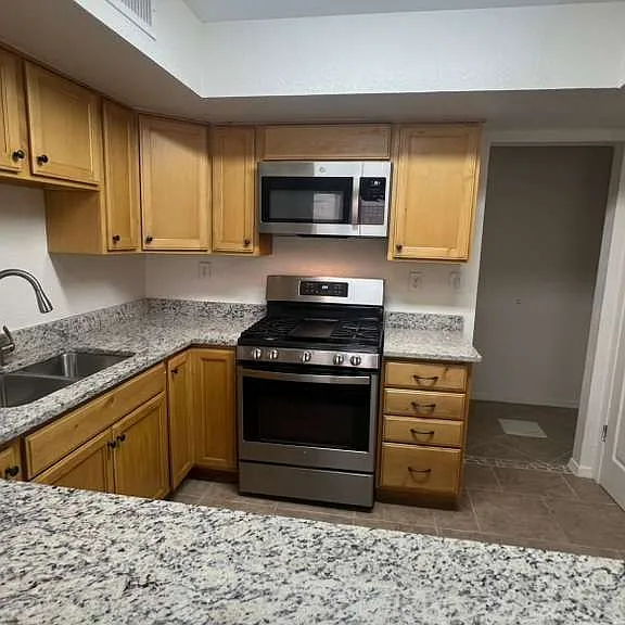 628 El Parque Dr — Photo 6