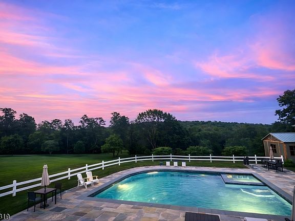 4th image of 91 Mosle Rd