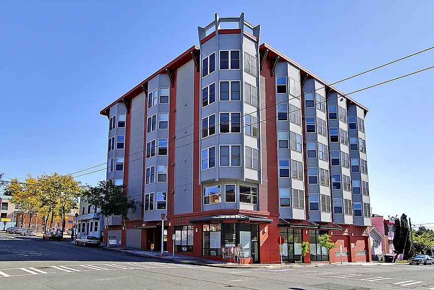 705 Lofts — Photo 4