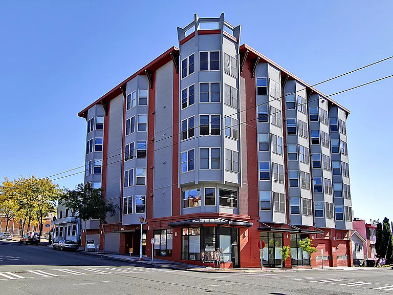705 Lofts — Photo 4