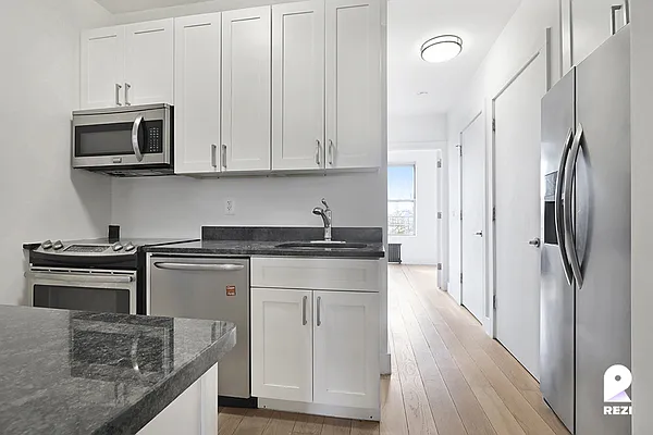 Rented by REZI | media 1