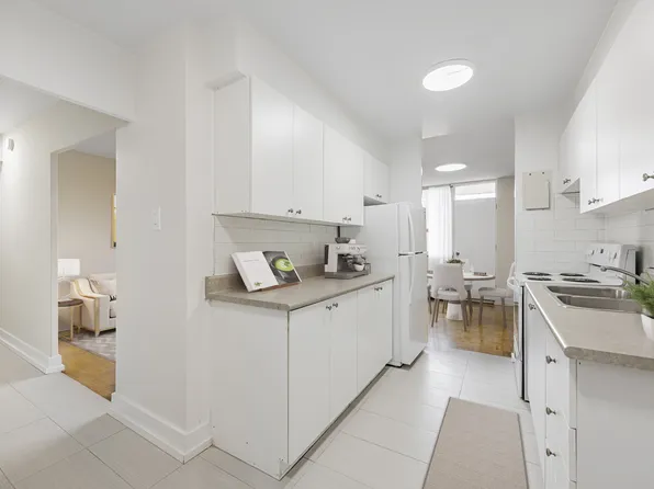 55 Emmett Avenue, 55 Emmett Ave, Toronto, ON M6M 2E4