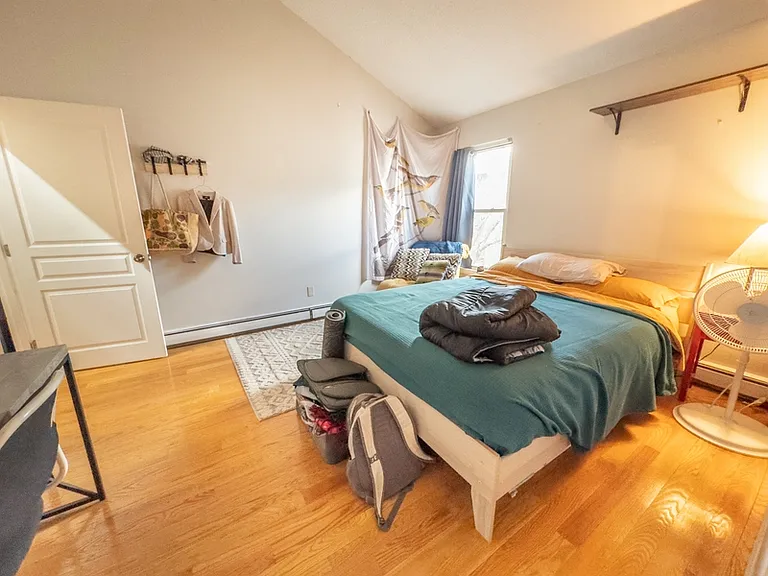 169 Erie St #2 — Photo 9