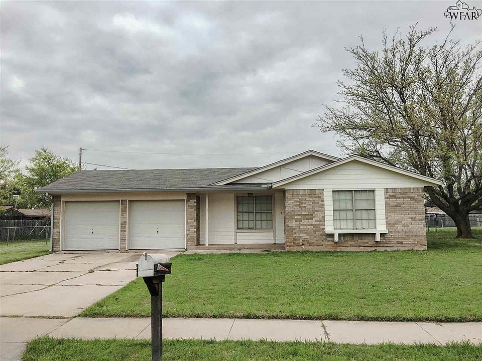 1st image of 241 Dirks Dr