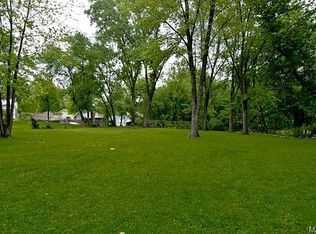 4883 Theiss Rd, Saint Louis, MO 63128