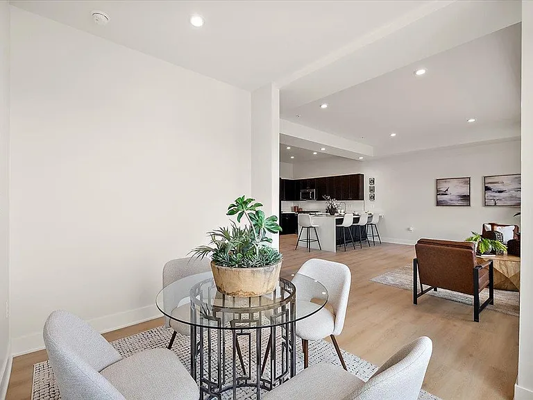 1760 E Auburn Rd #3A — Photo 13