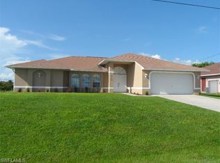 517 NW 8th Ter, Cape Coral, FL 33993