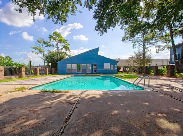 10001 Westpark Dr APT 69, Houston, TX 77042