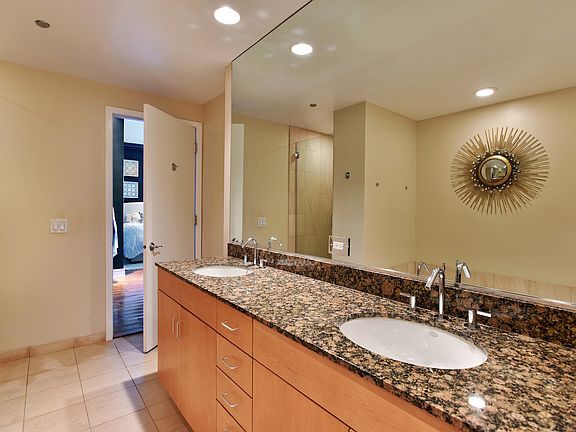 4th image of 333 N Canal St APT 1301