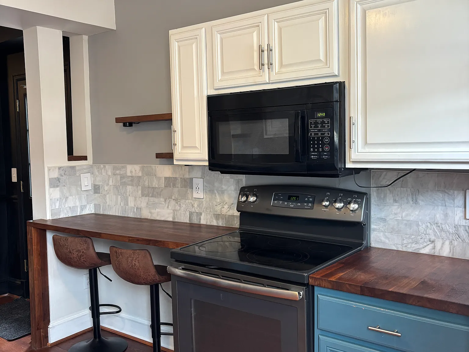 2 bed, 966 sqft, $2,750 — Photo 2