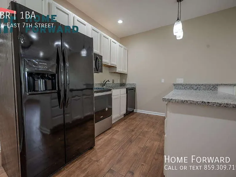 214 E 7th St — Photo 6