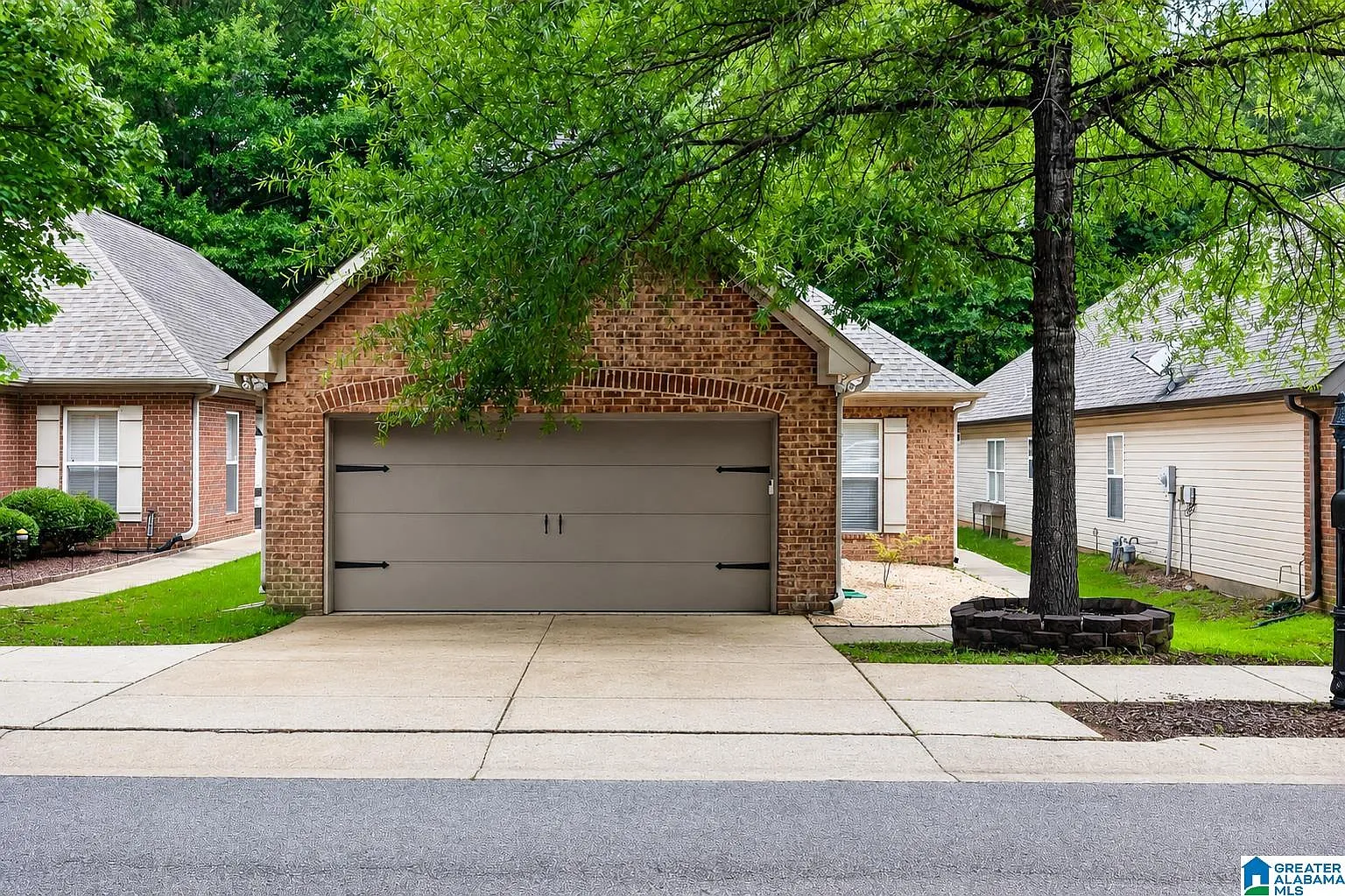 3 bed, 2.0 bath, $2,600 — Photo 1