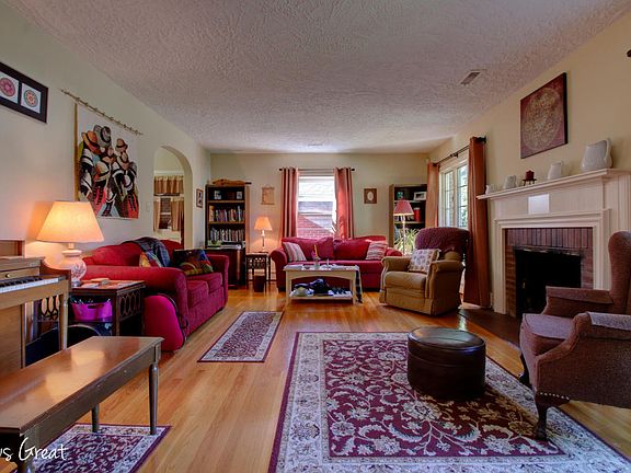 4th image of 3337 Oakland Blvd NW
