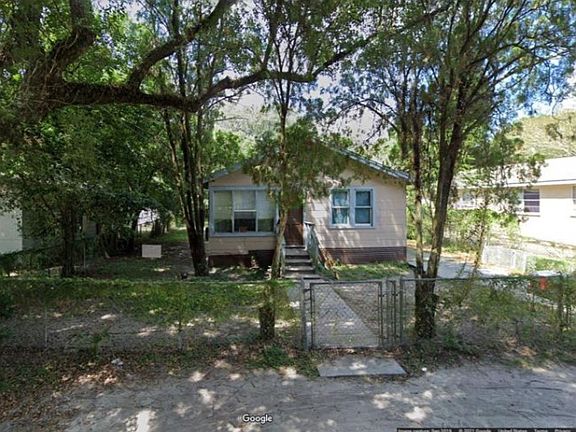 3rd image of 8410 N Elmer St