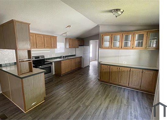 1st image of 405 Avenue F Trailer 31