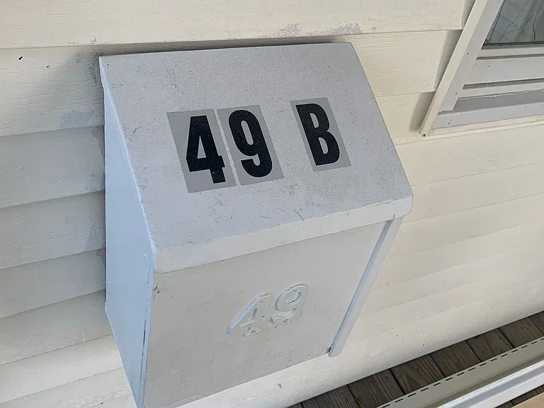 49 High St #B — Photo 3