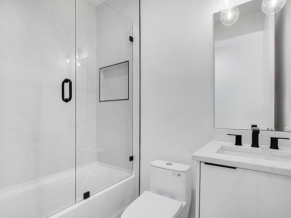 5th image of 1133 NE 18 Court #1133