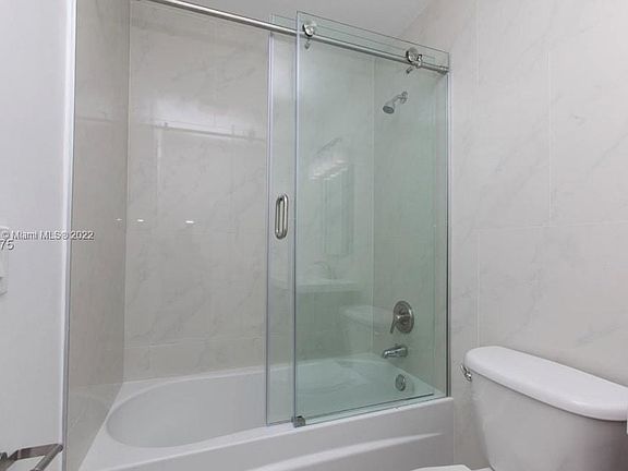 4th image of 15690 NW 39th Ct