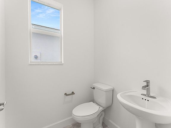4th image of 14177 SW Daphne Street