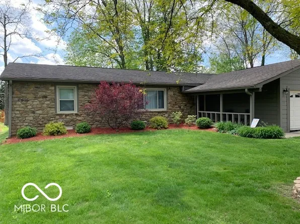 569 Meadow Dr, Danville, IN 46122