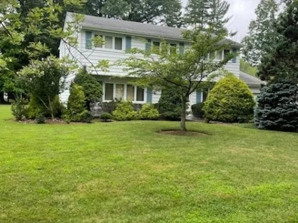 17 Arlington Dr, Livingston Twp., NJ 07039