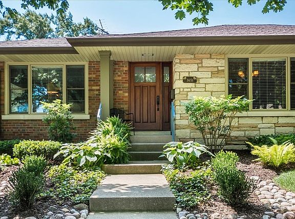 3rd image of 3651 W 98th St