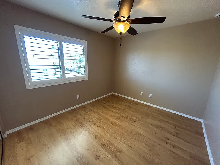 4334 E Anderson Dr — Photo 27