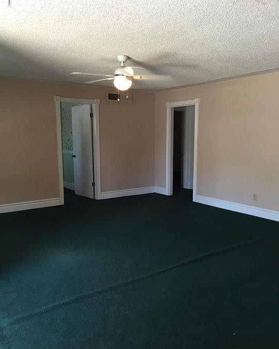 1st image of 1044 E Nielson Ave