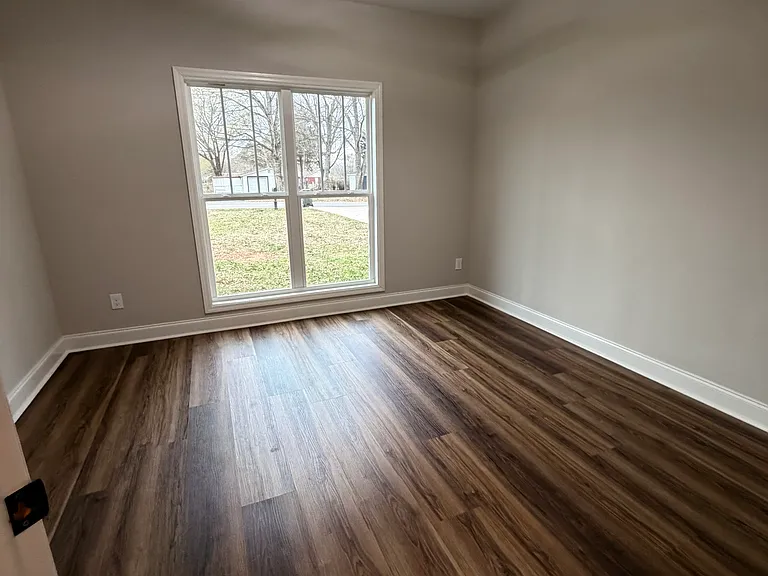10515 Wall Triana Hwy — Photo 12