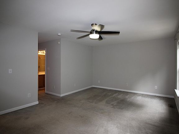3rd image of 3030 Barrymore St Unit 109