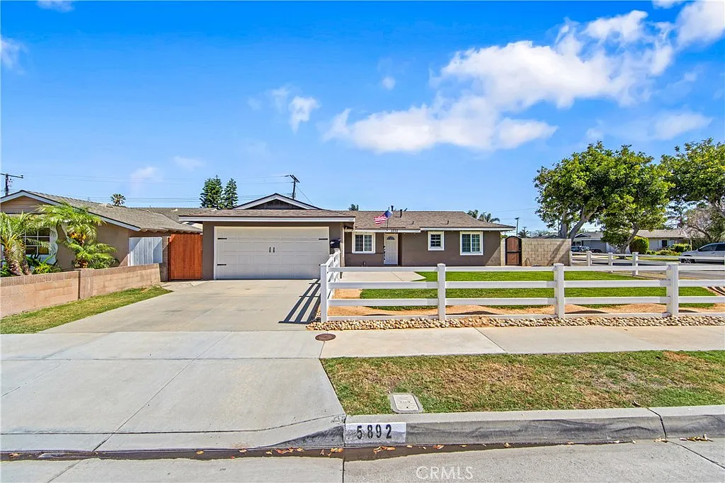 3 bed, 1479 sqft, $5,000 — Photo 1